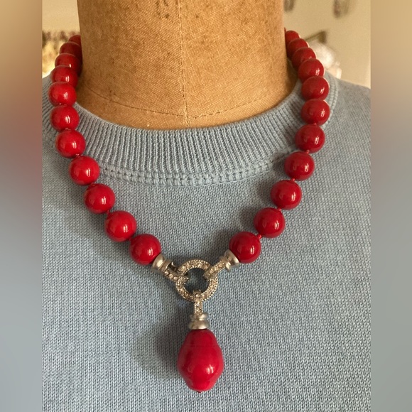 NEW 19” Red Bead & Crystal MAGNETIC Necklace with Drop EASY On & Off - Picture 5 of 9